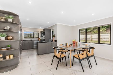 Photo of property in 25 Kaimai Place, Aotea, Porirua, 5024