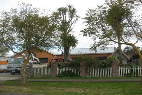 Photo of property in 3 Gow Avenue, Haumoana, 4102