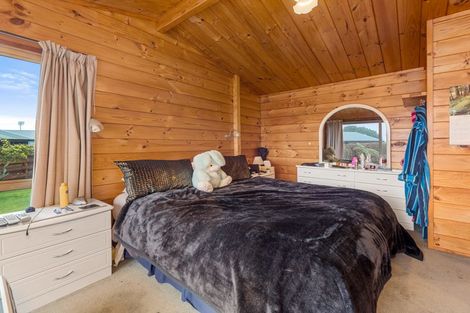 Photo of property in 2 Bata Place, Pomare, Rotorua, 3015