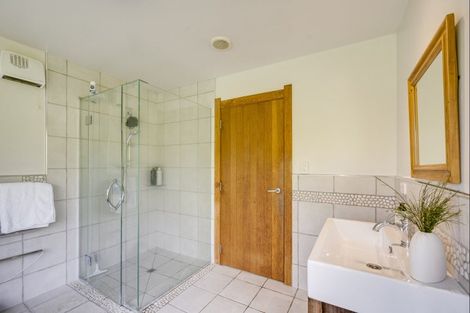 Photo of property in 260 Havelock Road, Akina, Hastings, 4122