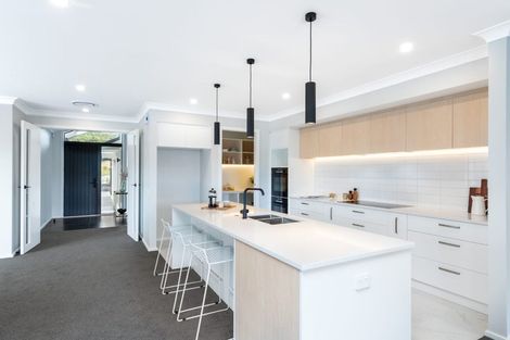 Photo of property in 54 Farnworth Terrace, Glenside, Wellington, 6037