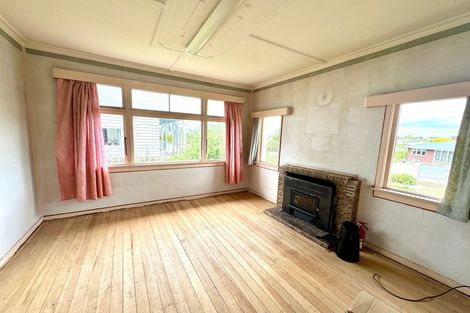 Photo of property in 228 Clyde Street, Balclutha, 9230