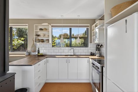 Photo of property in 29 Te Papau Crescent, Diamond Harbour, 8972