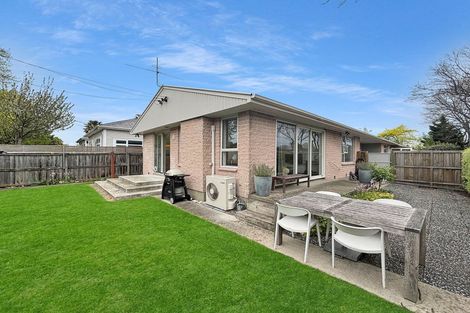 Photo of property in 2/38 Dee Street, St Albans, Christchurch, 8014