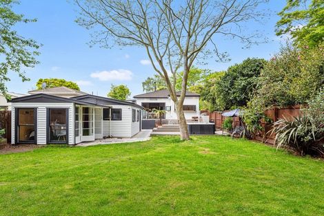 Photo of property in 27 Condell Avenue, Papanui, Christchurch, 8053