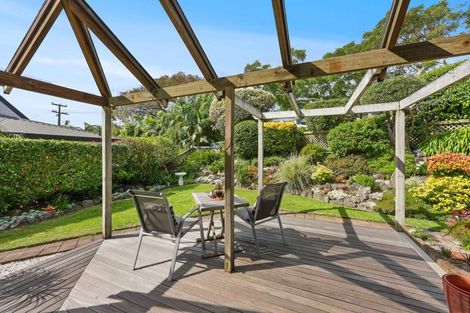 Photo of property in 2/1a Basilton Close, Bucklands Beach, Auckland, 2012