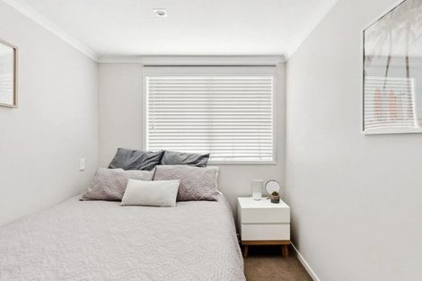 Photo of property in Algarve Apartments, 213/332 Maunganui Road, Mount Maunganui, 3116