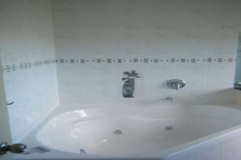 Photo of property in 20 Gold Street, Albany Heights, Auckland, 0632