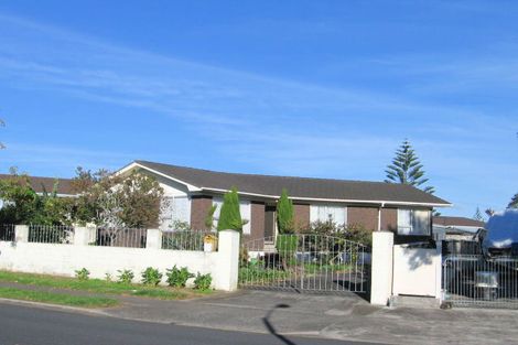 Photo of property in 15 Israel Avenue, Clover Park, Auckland, 2023
