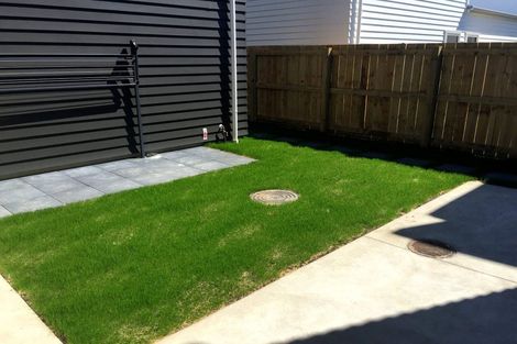 Photo of property in 15 Aviation Street, Takanini, 2112