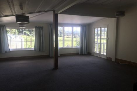 Photo of property in 1147 Ngunguru Road, Kiripaka, Whangarei, 0173