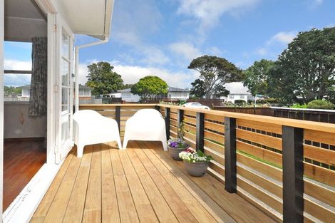 Photo of property in 104 Cargill Street, Papakura, 2110