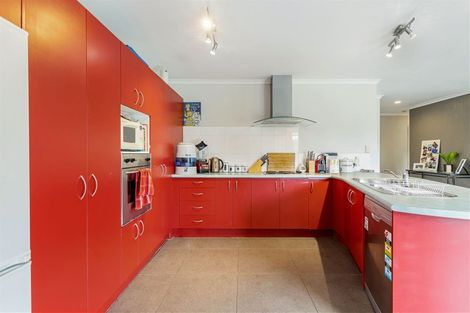 Photo of property in 1 Fleetwood Drive, Henderson, Auckland, 0612