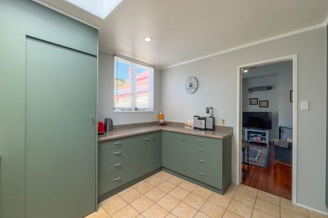 Photo of property in 102 Karaka Road, Thames, 3500