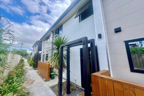 Photo of property in 6/137 Tirimoana Road, Te Atatu South, Auckland, 0602