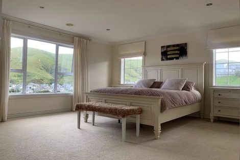 Photo of property in 42 Mauldeth Terrace, Churton Park, Wellington, 6037