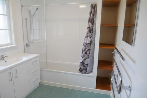 Photo of property in 136 Brookside Terrace, Bryndwr, Christchurch, 8053