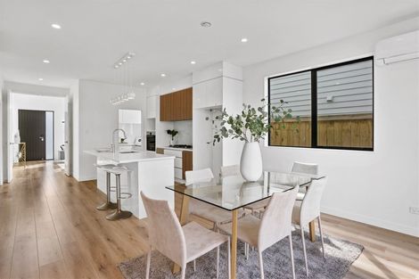 Photo of property in 4 Matahae Drive, Flat Bush, Auckland, 2019