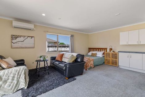 Photo of property in 34 Aitkenhead Court, Parakai, 0830