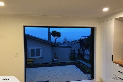 Photo of property in 29 Lookout Drive, Laingholm, Auckland, 0604