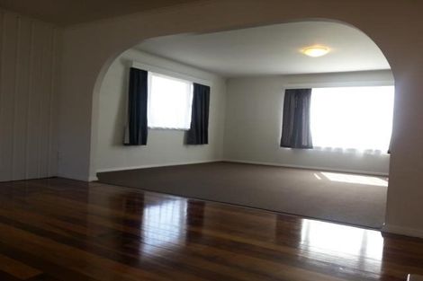 Photo of property in 29 Sutton Crescent, Papakura, 2110