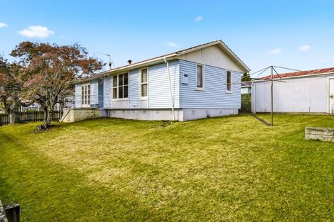 Photo of property in 224 Te Rangitautahanga Road, Turangi, 3334
