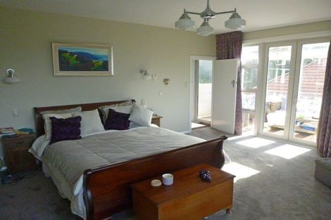 Photo of property in 11 Burma Road, Khandallah, Wellington, 6035