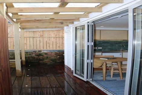 Photo of property in 12 Hall Street, Newtown, Wellington, 6021