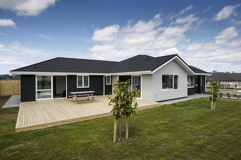 Photo of property in 15 Pitoitoi Drive, Riverhead, 0820