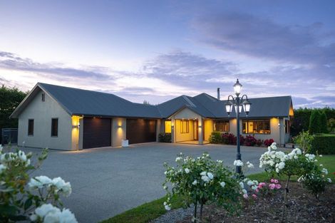 Photo of property in 7 Dobsons Lane, Kelvin Grove, Palmerston North, 4470