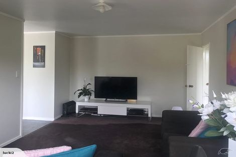 Photo of property in 4 Hassan Drive, Massey, Auckland, 0614