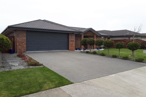 Photo of property in 13 Maple Place, Rangiora, 7400