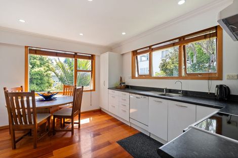 Photo of property in 21 Mana Street, Vogeltown, Wellington, 6021