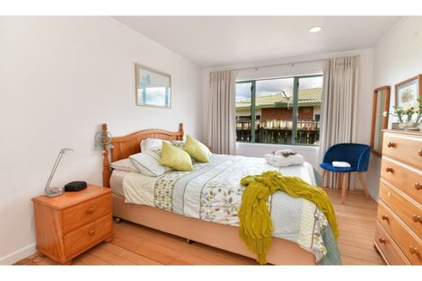 Photo of property in 2/10 Ross Crescent, Orewa, 0931