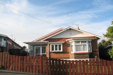 Photo of property in 32 Oakland Street, Andersons Bay, Dunedin, 9013
