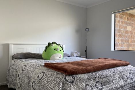 Photo of property in 19 George Deane Place, Greenhithe, Auckland, 0632