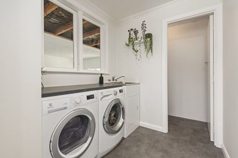 Photo of property in 82 Fairs Road, Milson, Palmerston North, 4414