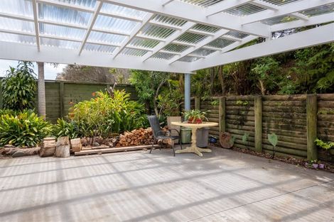 Photo of property in 35 Florance Avenue, Russell, 0272