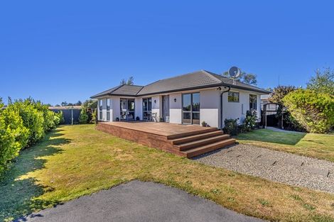 Photo of property in 6 Cornet Lane, Aranui, Christchurch, 8061