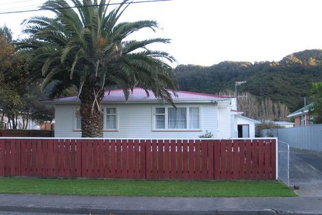 Photo of property in 67 Totara Street, Wainuiomata, Lower Hutt, 5014