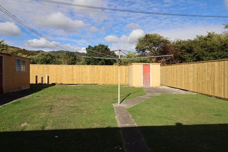 Photo of property in 384 Cambridge Terrace, Naenae, Lower Hutt, 5011