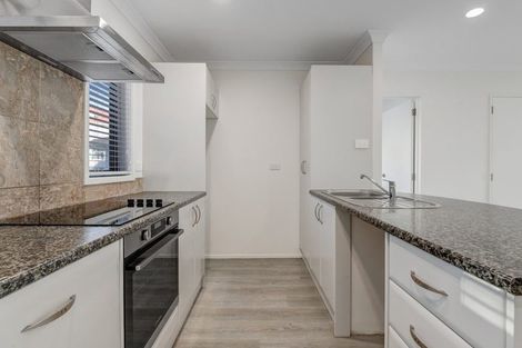 Photo of property in Santa Rosa, 60/340 Gulf Harbour Drive, Gulf Harbour, Whangaparaoa, 0930