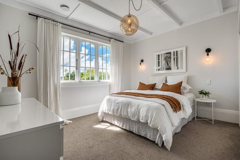 Photo of property in 5 Keystone Avenue, Mount Roskill, Auckland, 1041