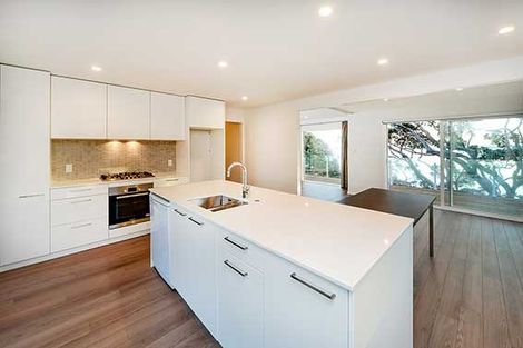 Photo of property in 74 Queen Street, Northcote Point, Auckland, 0627