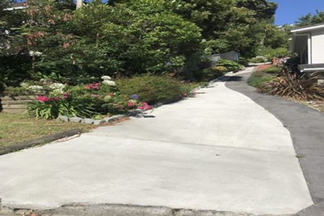 Photo of property in 3 Atahu Grove, Tirohanga, Lower Hutt, 5010