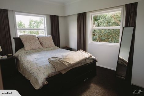 Photo of property in 1/33-35 Teal Crescent, Beach Haven, Auckland, 0626