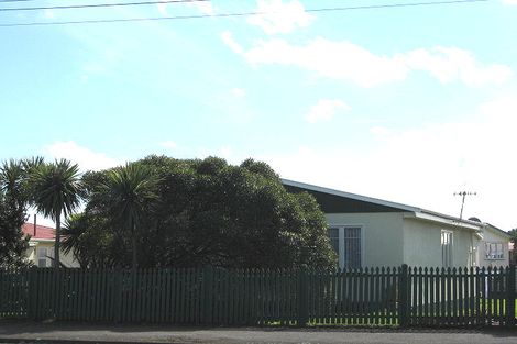 Photo of property in 144 Puriri Street, Castlecliff, Whanganui, 4501
