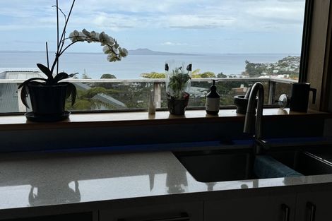 Photo of property in 1/1 Carlisle Road, Torbay, Auckland, 0630