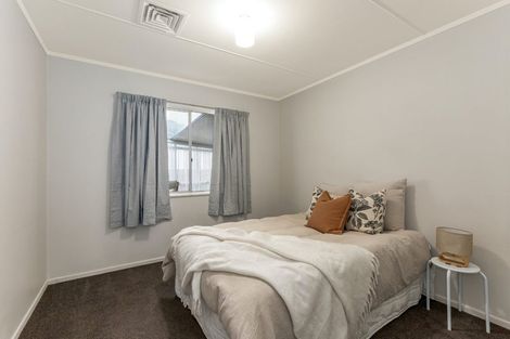 Photo of property in 40 Hamstead Street, Wainuiomata, Lower Hutt, 5014