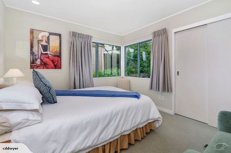 Photo of property in 2/9 Miri Road, Rothesay Bay, Auckland, 0630